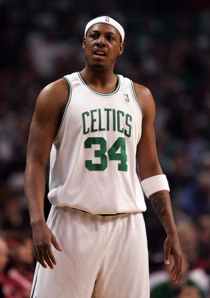 塞雷佐：我们至少要赢球才能继续留在欧足联，抱歉是欧冠（塞雷佐：至少要取胜才能留在欧冠——刚才口误说成欧足联）